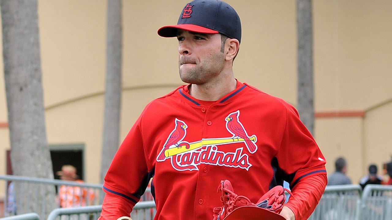 Garcia walking fine line between pitching sore and pitching hurt